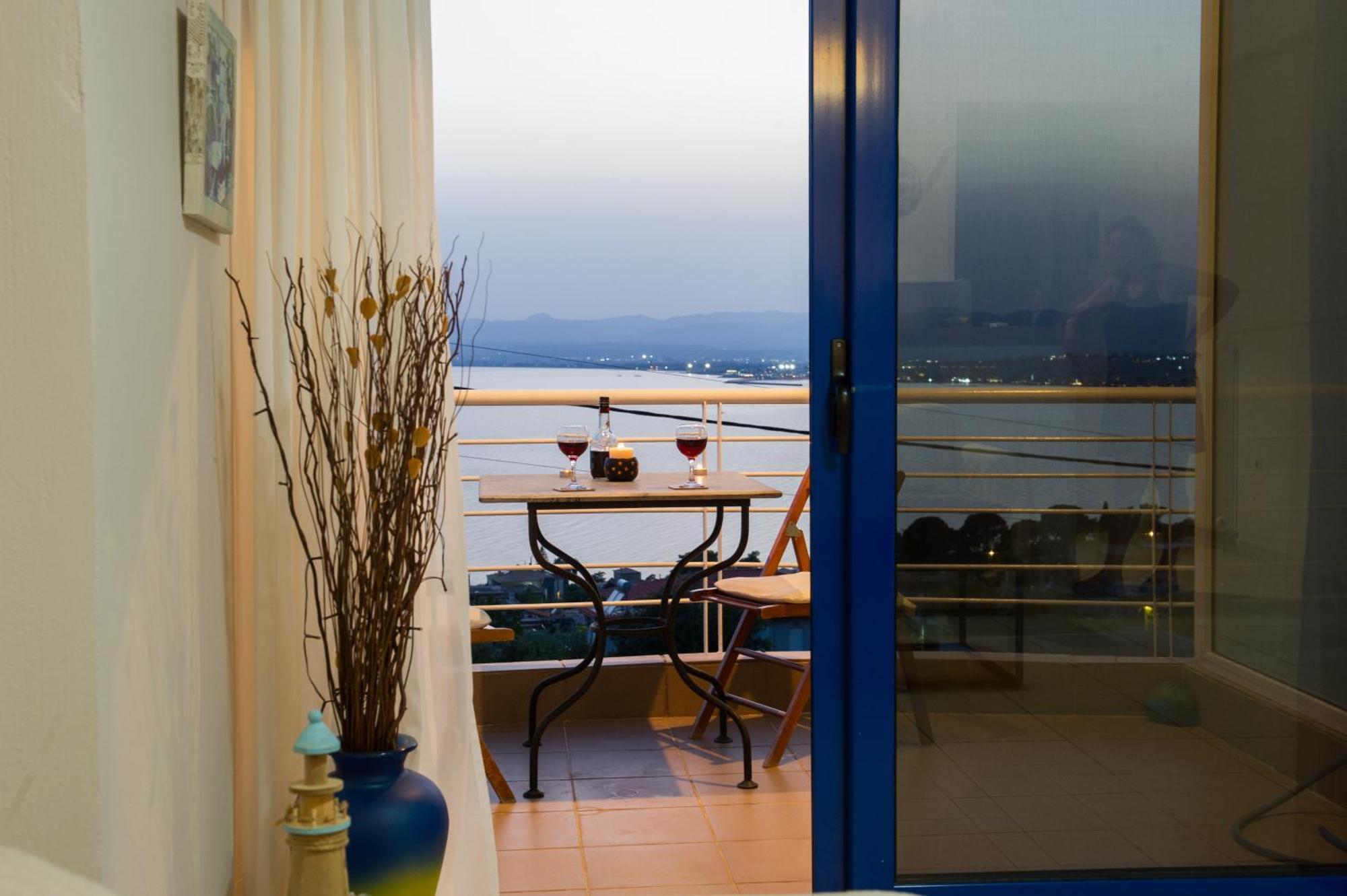 Kamari Blue Apartments Kalamata Exteriör bild